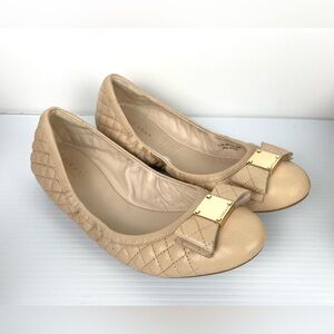 Cole Hann Women Leather Ballet Flats Slip On Bow Gold Hardware Size 8.5B Beige